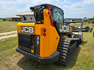 Chargeur télescopique JCB 3TS-8T 2022 avec flèche télescopique, godet à terre DB84 et broyeur forestier FAE, homologué EPA/CE, prêt à être expédié - Product Image 5
