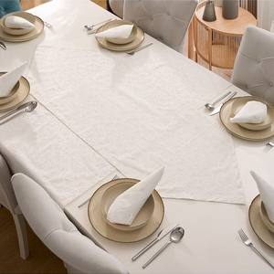 Juego de camino de mesa blanco 100% algodón de 2 piezas con patrón de flores 1 camino triangular 50x150cm y 1 camino rectangular 50x150cm - Product Image 1