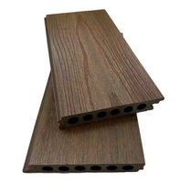 Vente en gros de plancher de terrasse extérieur de style sans lacune terrasse en bois composite WPC résistant aux intempéries.