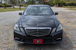 Mercedes-Benz E550 berline 2011 d'occasion en excellent état - Product Image 3