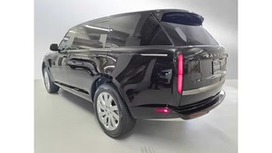 2025 Land Rover Range Rover P400 SE <b>LWB</b> 7 Seat Neatly Used - Product Image 4