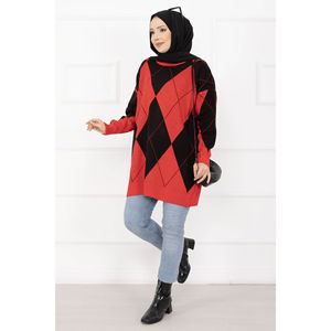 เสื้อสเวตเตอร์ถักลายบาคลาวาสีแดงสำหรับผู้หญิง - Product Image 1