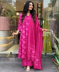 Broderie traditionnelle femmes indien Punjabi pakistanais Shalwar Kameez blanc coton Kurti avec pantalon pour les fêtes de mariage - Product Image 4