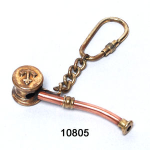 Porte-clés nautique en fer au design élégant pour accessoires nautiques de luxe, rehaussant le style avec un savoir-faire en laiton massif - Product Image 4