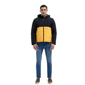 Chaqueta de bombardero con cremallera de Material de paracaídas acolchado de Color amarillo para hombre de diseño de calidad exclusiva con capucha adjunta a la venta - Product Image 4