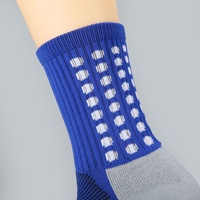 Vente chaude Sport Durable Coloré Non Antidérapant Football Athlétique Hommes Logo Personnalisé Jeunesse Football Grip Chaussettes