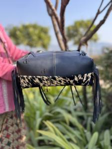 Sac à main en cuir de vachette pour femmes, dernière arrivée, fourrure, franges faites à la main, bandoulière, style western, sac en cuir véritable pour filles - Product Image 2