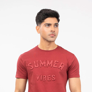 T-shirt personnalisé pour hommes, poids lourd surdimensionné 100% coton 250 Gsm Baggy Boxy Fit avec tissu tricoté avec appliques de lettres en détresse 3D - Product Image 5