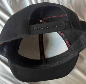 Alta calidad al por mayor personalizado 5 paneles poliéster bordado Logo gorra de béisbol corte láser agujero deporte impermeable sombrero Oem Golf Gorras - Product Image 5