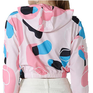 Haut court respirant et écologique pour femmes, conçu avec un look simple et un confort en coton. - Product Image 6