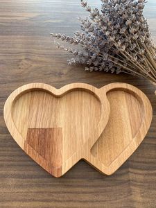 100% assiettes en bois rondes de haute qualité pour Table à manger enfants servant du bois nourriture bébé assiette de service bois d'acacia fabrication à la main - Product Image 5