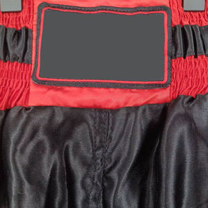 Pantalones cortos de boxeo ligeros de la más alta calidad, en color negro y rojo con cintura elástica para un ajuste cómodo POR INCREÍBLES - Product Image 3