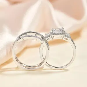 Anillo de Compromiso Vintage de Plata 925 con Diamante Moissanita de Corte Princesa de 2.50 Ct - Product Image 3