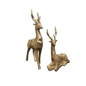 Pièce maîtresse de cerf en métal en laiton de haute qualité tendance avec une haute finition pour la décoration intérieure et les articles cadeaux décoratifs. - Product Image 5