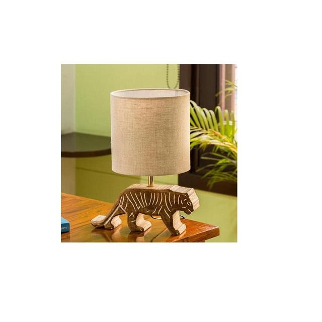 สีเทาอ่อน