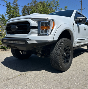 PRÊT À CONDUIRE - VÉHICULE D'OCCASION À VOLANT À GAUCHE |   11K-MILEAGE 2022 FORDDDSS F-150 XLT SUPERCREWWW 4×4 FX4 BLACKKKSS OPSSSS - Product Image 1