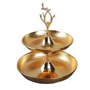 Plateau de feuilles en aluminium Support pour gâteau de mariage Support pour gâteau de mariage en métal coulé Personnalisé finition or Vente en gros Support pour gâteau antique aux meilleurs prix - Product Image 4