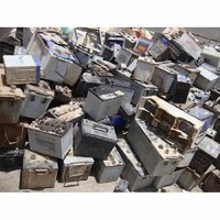 En vente en stock en vrac vidé acide ferraille de batterie plomb pas cher ferraille à vendre acheter pas cher plomb ferraille de batterie en grande quantité.
