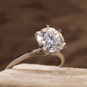 Juego de diamantes de corte redondo de 6 puntas, anillo de compromiso de estilo solitario para ella/mujer - Product Image 4