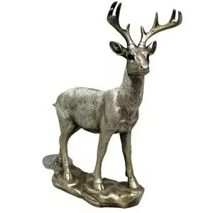 Statues de renne en aluminium décoratives modernes en métal avec des finitions en métal élégantes pour la décoration de Noël Intérieur de vacances - Product Image 4