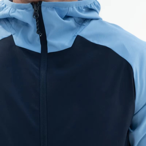 Nuevo traje de dos piezas ajustado para hombre, chándal cortavientos ligero de poliéster y LICRA con logotipo personalizado - Product Image 2