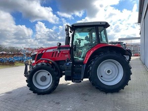 Tracteur à roues Massey Ferguson 6615 Dyna 6 de 140 CV, le plus vendu, avec moteur et boîte de vitesses performants - Product Image 3