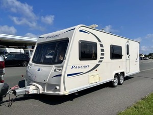 Camioneta Camper Plana Nueva RV 4x4 Todoterreno para Camping, Remolque de Viaje, Casa Móvil, Aventura Urbana, Aluminio Blanco 15' - Product Image 3