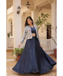 Lahenga choli เสื้อเบลาส์พิมพ์ลายปักเลื่อมสีแดงสำหรับผู้หญิงปากีสถาน - Product Image 1