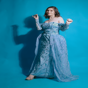 Robe de soirée brodée à la main de qualité supérieure avec des paillettes |   Robe élégante pour femmes pour les galas sur le tapis rouge et les occasions spéciales - Product Image 1