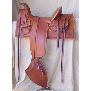 Engrave Designing Cow Hide Leather Horse Race <b>Saddle</b> with Wood Tree Soft Comfortable Finest Quality Pure Leather Best Price - Product Image 2