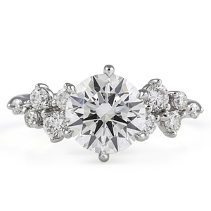 Bague élégante en diamant de laboratoire rond de 1,55 carat, collection de bagues de mariage luxueuses. - Product Image 1