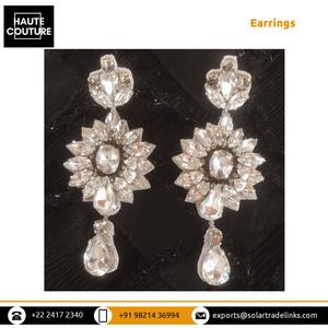 Boucles d'oreilles en cristal de tournesol brodées à la main avec broche et vis pour vêtements de mariage/de mariée - Product Image 6