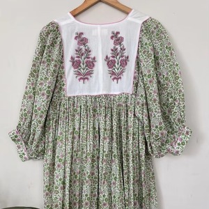 Nouvelle arrivée Robe complète Kurti Prix bon marché Vêtements ethniques Vêtements d'occasion pour femmes Robes longues Robe Maxi - Product Image 1