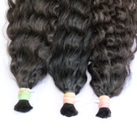 Extensions de cheveux humains vierges Remy bouclés en gros, double trame, tissage à la machine, indiens, ondulations profondes lâches, sans nœuds ni perte