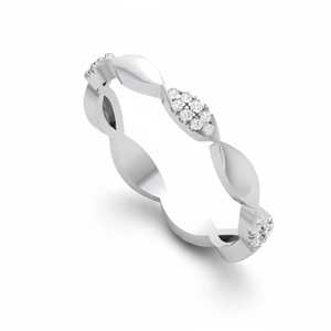 แหวนแฟชั่นสองสีทรงมาร์ควิสประดับเพชรแท้และทอง 14K สำหรับผู้หญิง - Product Image 1