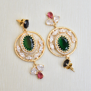 Boucles d'oreilles en laiton tendance à l'exportation, vente en gros de cristaux de guérison authentiques, finition en laiton satiné, design bohème chic, lots de mode en gros - Product Image 4