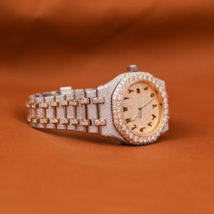 Personalizado dos tonos amarillo y blanco completo helado redondo Moissanite diamante clásico fecha árabe Dial características diamante reloj para hombres - Product Image 4