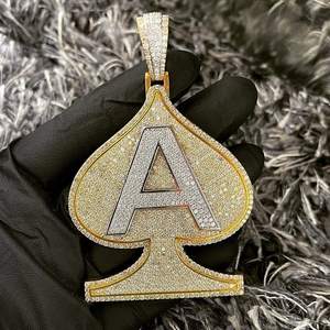 Colgante Personalizado de Plata 925 con Moissanita y Baño de Oro de 14K, Inicial ACE, Diseño de As de Póker, Estilo Hip Hop para Fiestas - Product Image 3