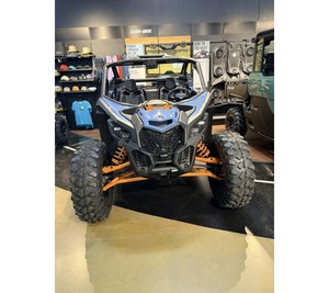 AUTÉNTICO NUEVO Can-Am Maverick X3 DS Turbo RR 2026 Azul Escandinavo y <span class=keywords><strong>Naranja</strong></span> Crush UTV <span class=keywords><strong>PARA</strong></span> ADULTOS - Product Image 5
