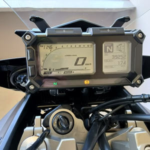Motocyclettes de tourisme Yamaha Tracer 900 ABS - Product Image 4
