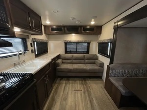 Used 2019 J-a-y-c-o Jay Flight SLX 8 245RLS for sale - Product Image 3