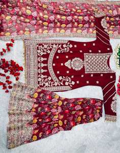 Ensemble de costume Sharara pakistanais lourd de qualité supérieure pour les célébrations festives et traditionnelles de mariage nuptial - Product Image 3