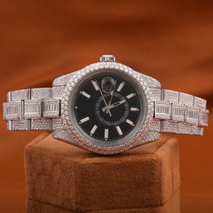 Último diseño Moissanite redondo corte brillante VVS claridad diamante helado hecho a mano personalizar Dial reloj de pulsera para hombres - Product Image 5