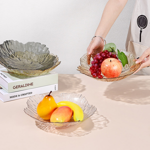 Großpackung Benutzerfreundliche Blütenblatt-förmige Lebensmittelgeeignete PET-Teller Stapelbar Große Kapazität Leicht zu Reinigen Spülmaschinenfest Küchengeschirr für Zuhause - Product Image 1