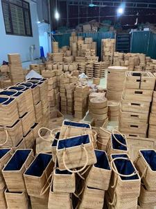 HANDMADE VIETNAM ROUND HANDBAG: RATTAN BAG FASHION TOTE ECO FRIENDLY FOR SUMMER TRAVEL USE. - Product Image 3