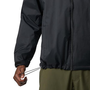 Veste de pluie de randonnée légère pour hommes en gros noir/couleur imperméable avec capuche coupe-vent pull manteaux à capuche compressible - Product Image 4