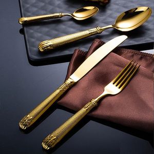 Ensemble de couverts en acier fini design pour les banquets somptueux, les fêtes traditionnelles et les élégants arrangements de cuisine modernes - Product Image 1