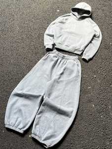 Survêtement personnalisé de haute qualité avec panneau personnalisé travail hommes mode tendance survêtement, sweat à capuche personnalisé et ensemble pantalon - Product Image 2