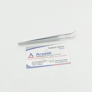 Pince à épiler J-Curve en acier inoxydable de haute qualité Extension de cils à paillettes argentées Produit de beauté durable en gros - Product Image 4