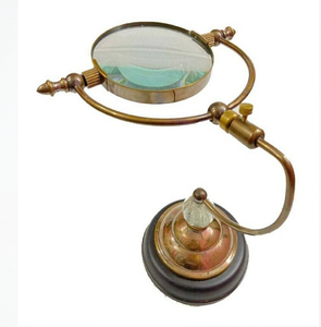 Lot de trois loupes à hauteurs variables, avec des supports en laiton et noir sur une base rectangulaire au prix de gros - Product Image 5